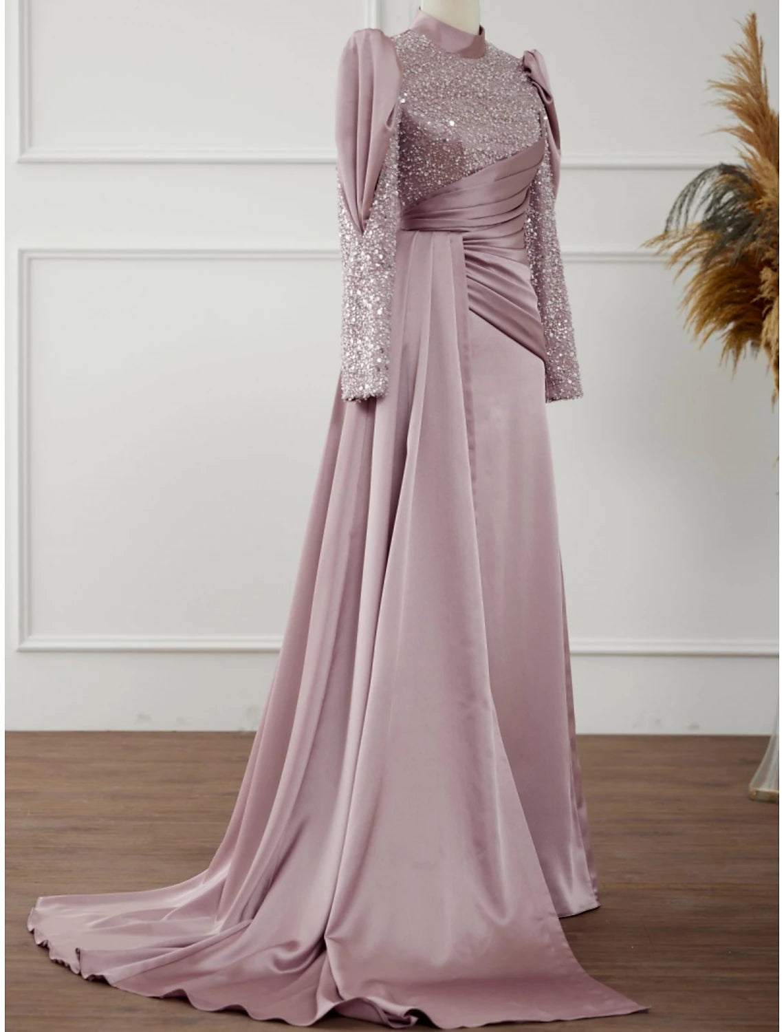 Luolandi A-Line Evening Gown Sparkle & Shine Dress Formal Sweep / Brush Train Long Sleeve Jewel Neck Satin with Glitter